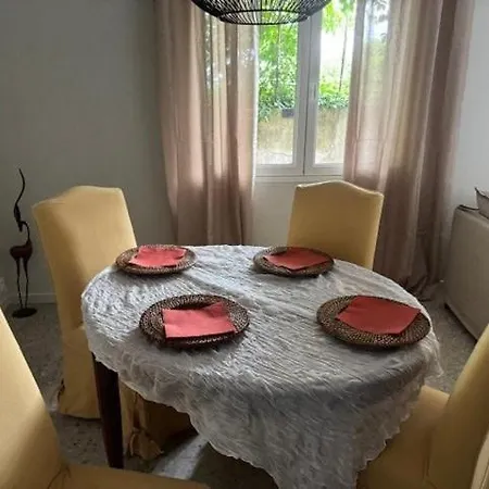House 10 Minutes From Avignon בית נופש Sauveterre (Gard)